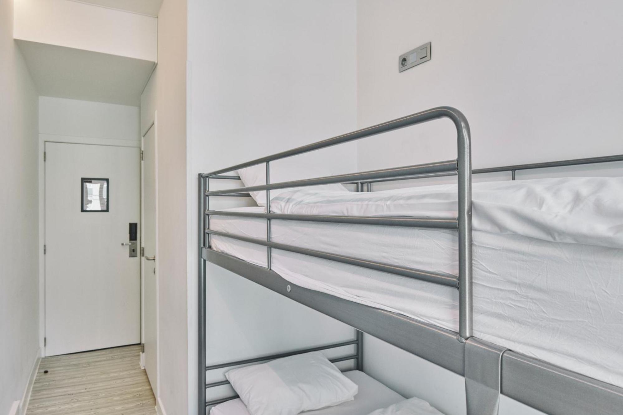 The Legacy By 2go4 Center Hostel