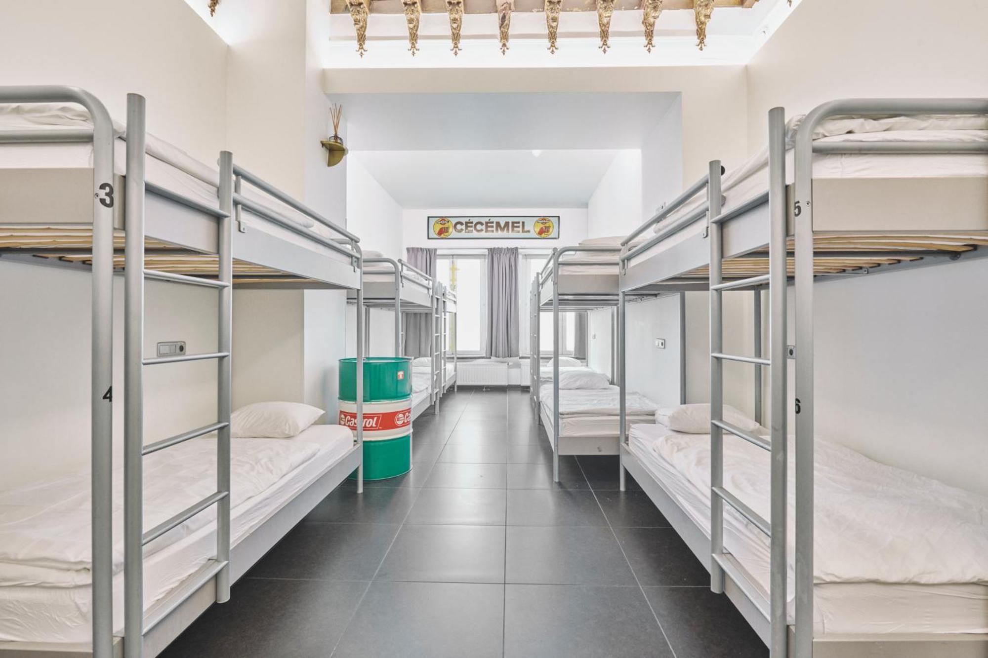 The Legacy By 2go4 Center Hostel Brussels