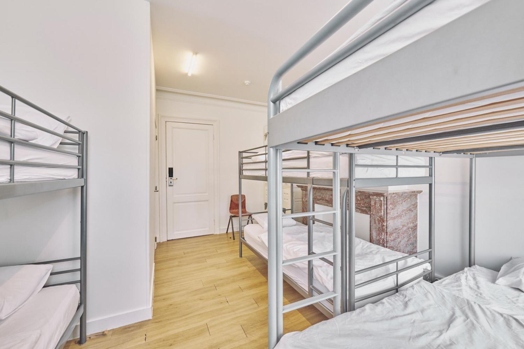 Hostel The Legacy By 2go4 Center